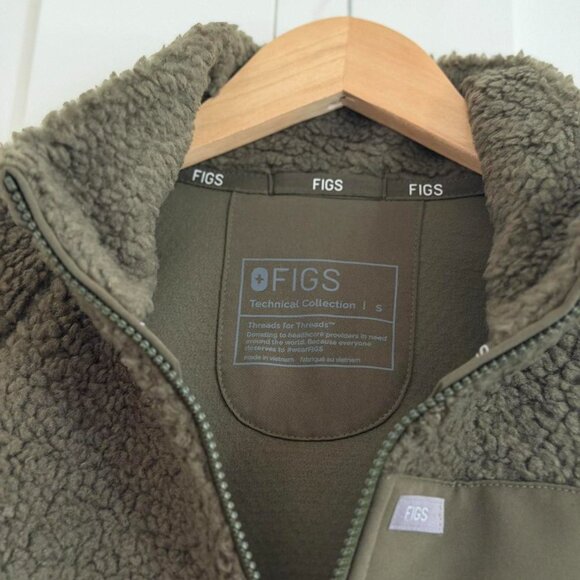 Figs On-Shift High Pile Fleece Bomber Jacket in Spruce, Size Small - Picture 10 of 13